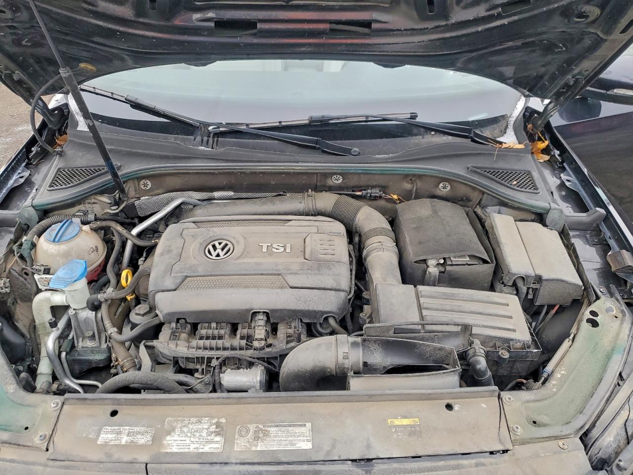 Lot #3304515518 2017 VOLKSWAGEN PASSAT SE