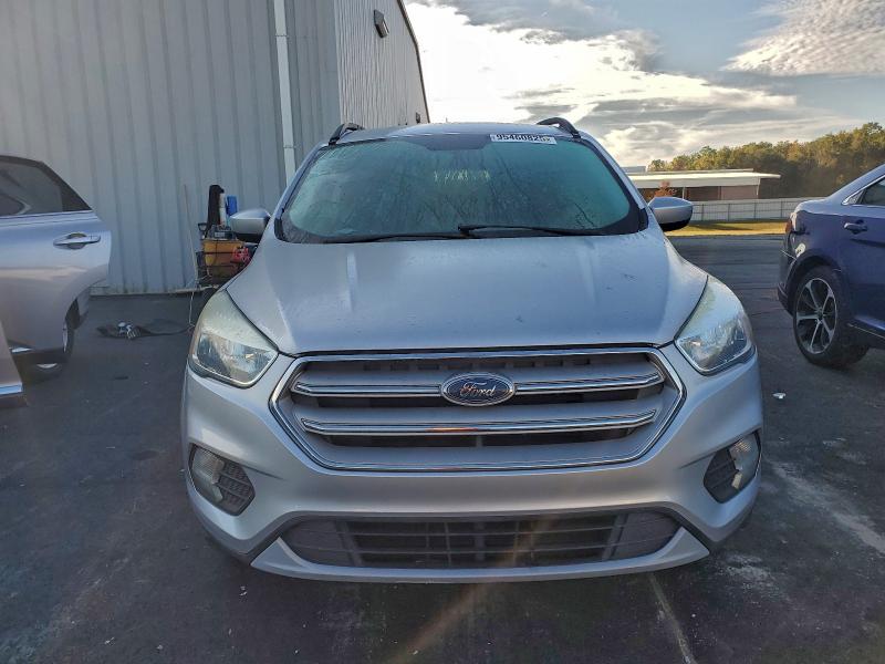 2018 FORD ESCAPE SE #3304609456