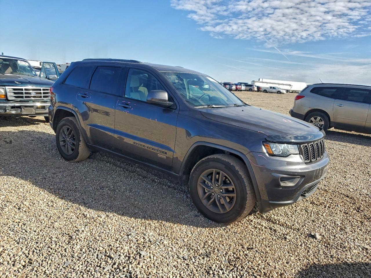 JEEP GRAND CHEROKEE LAREDO