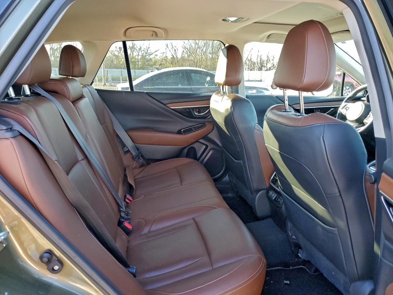 SUBARU OUTBACK TOURING