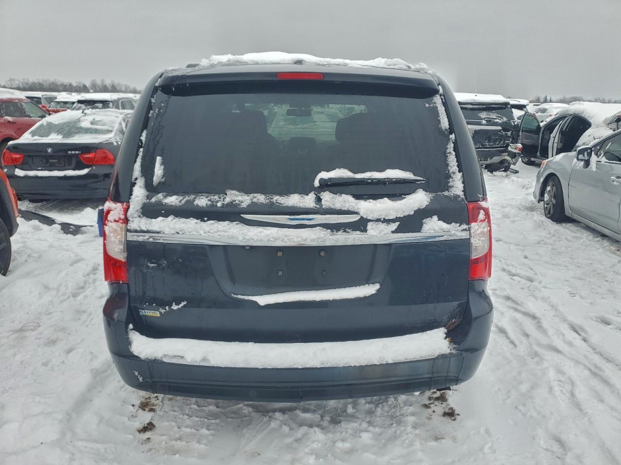 CHRYSLER TOWN & COUNTRY TOURING L