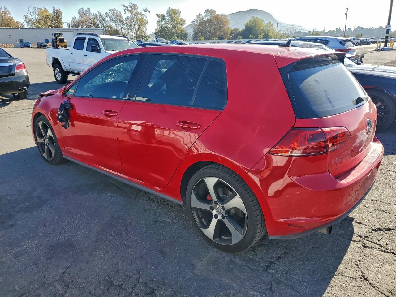 VOLKSWAGEN GOLF GTI S