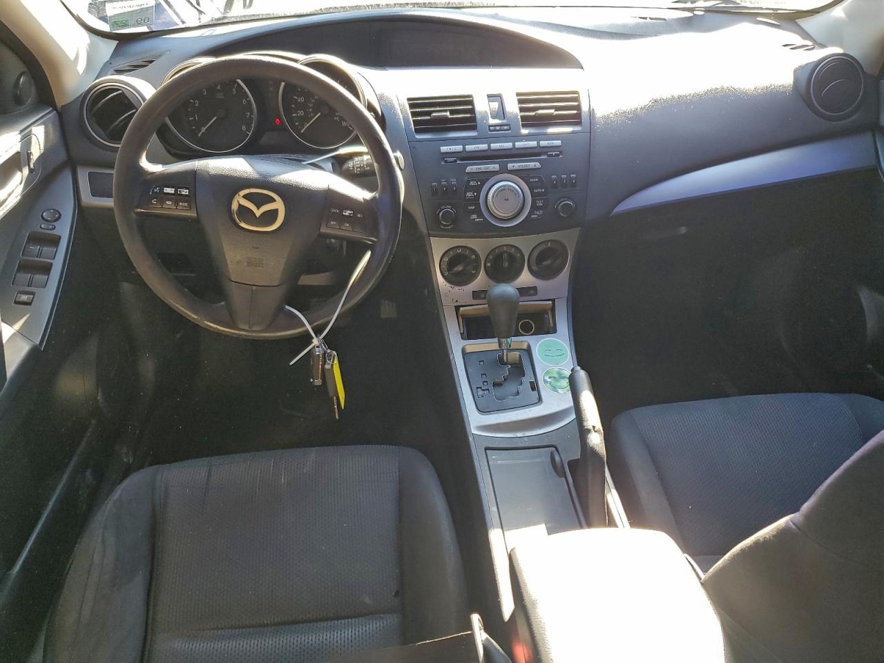 MAZDA 3 I