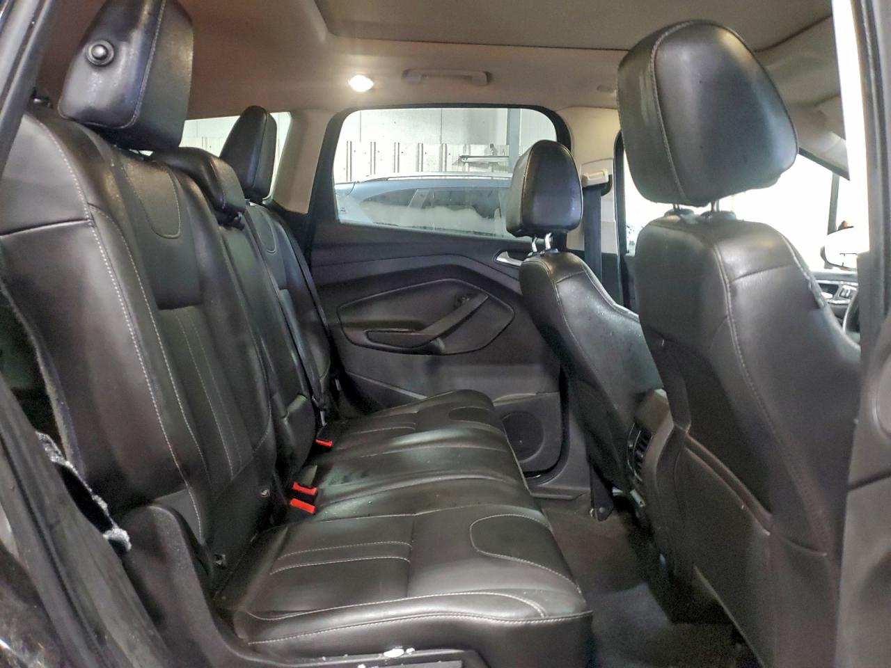 FORD ESCAPE TITANIUM