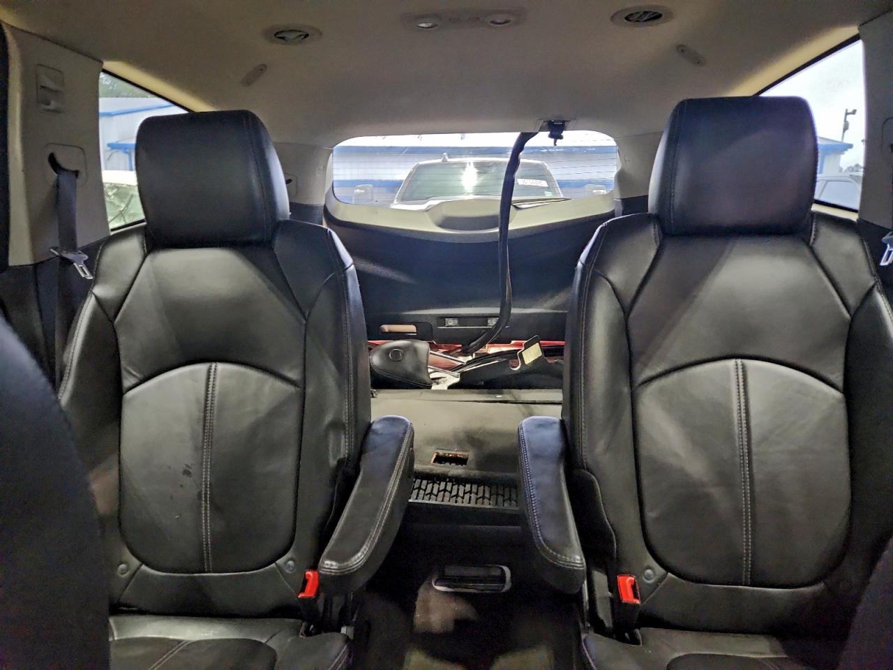 CHEVROLET TRAVERSE LT