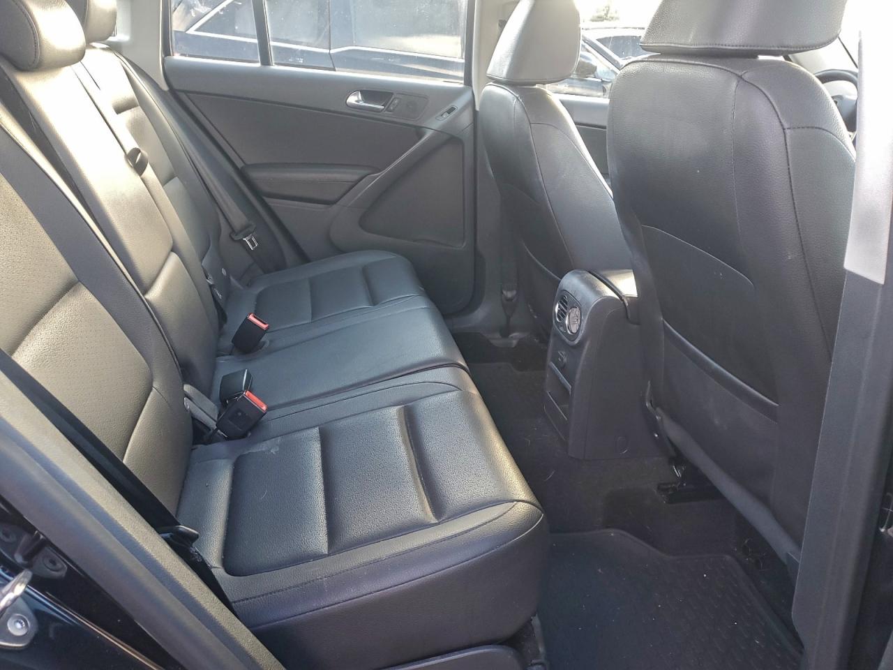 Lot #3318872978 2016 VOLKSWAGEN TIGUAN S