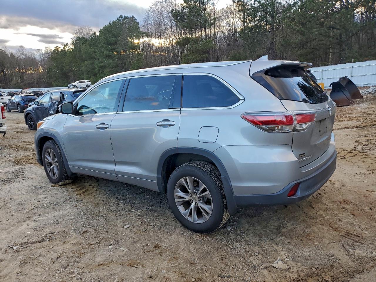 TOYOTA HIGHLANDER XLE