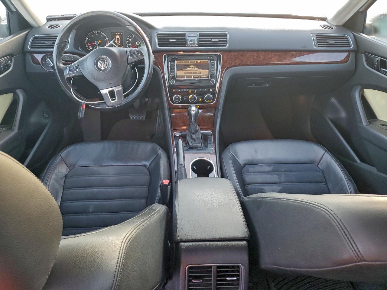 VOLKSWAGEN PASSAT SEL