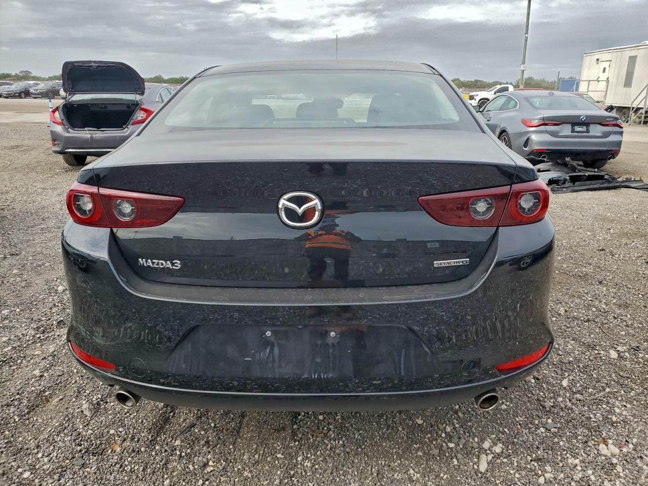 MAZDA 3 PREFERRED