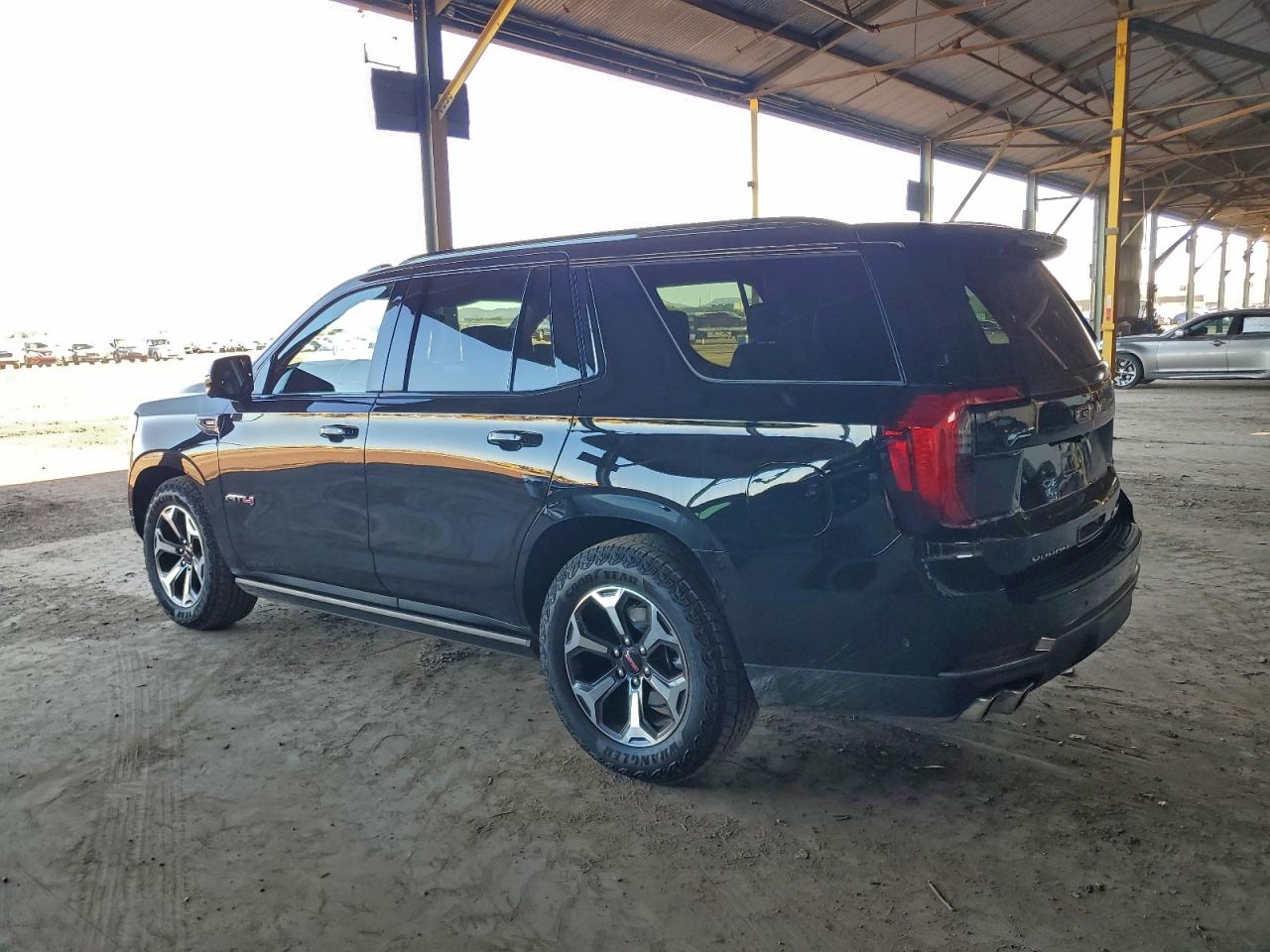 GMC YUKON AT4 ULTIMATE