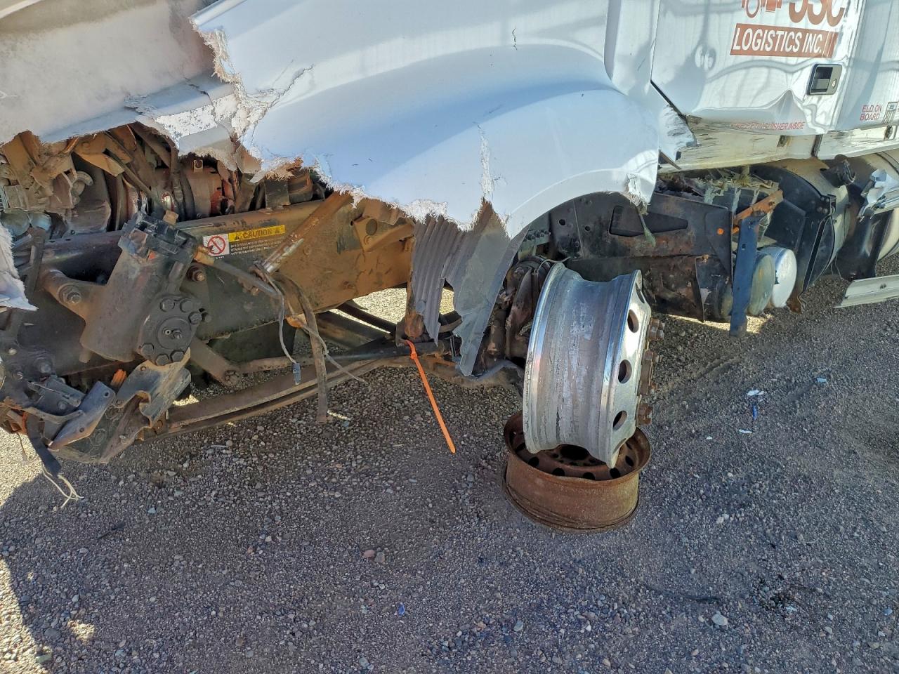 Lot #3311799206 2020 VOLVO VNL