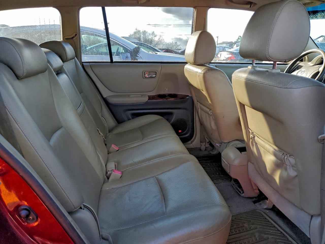 Lot #3305355318 2004 TOYOTA HIGHLANDER