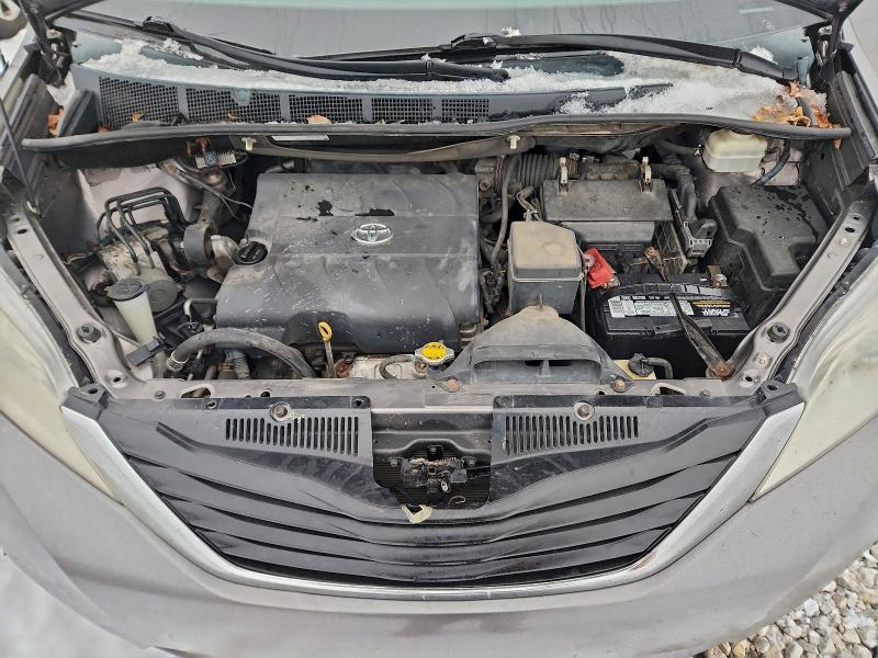 2014 TOYOTA SIENNA LE #3316024785