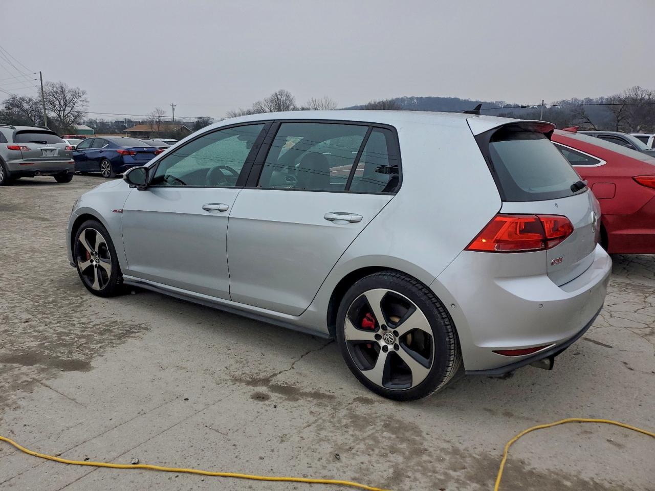 VOLKSWAGEN GOLF GTI S/SE