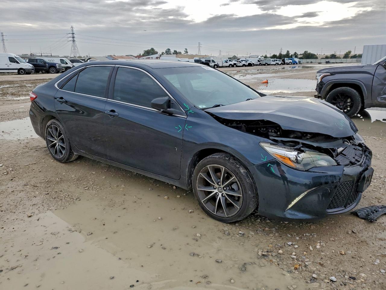 TOYOTA CAMRY LE