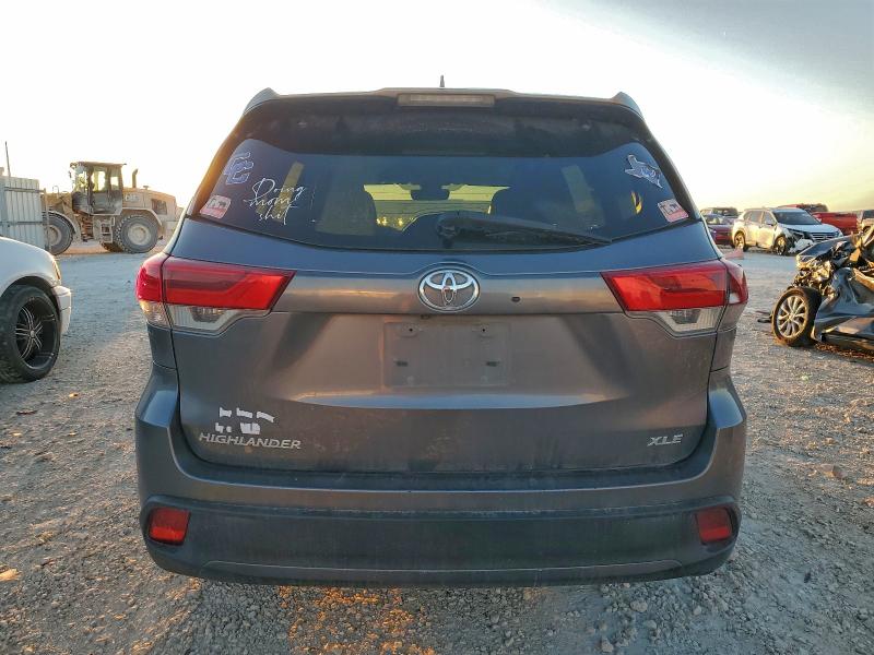2017 TOYOTA HIGHLANDER #3316851650