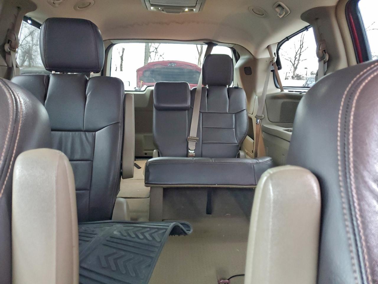 CHRYSLER TOWN & COUNTRY TOURING