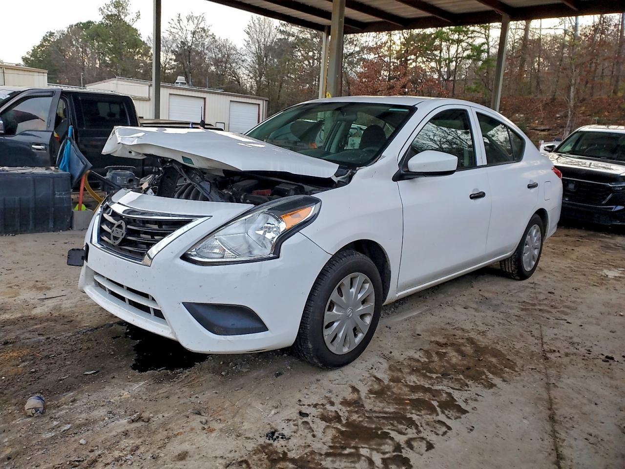 Lot #3311703222 2017 NISSAN VERSA S
