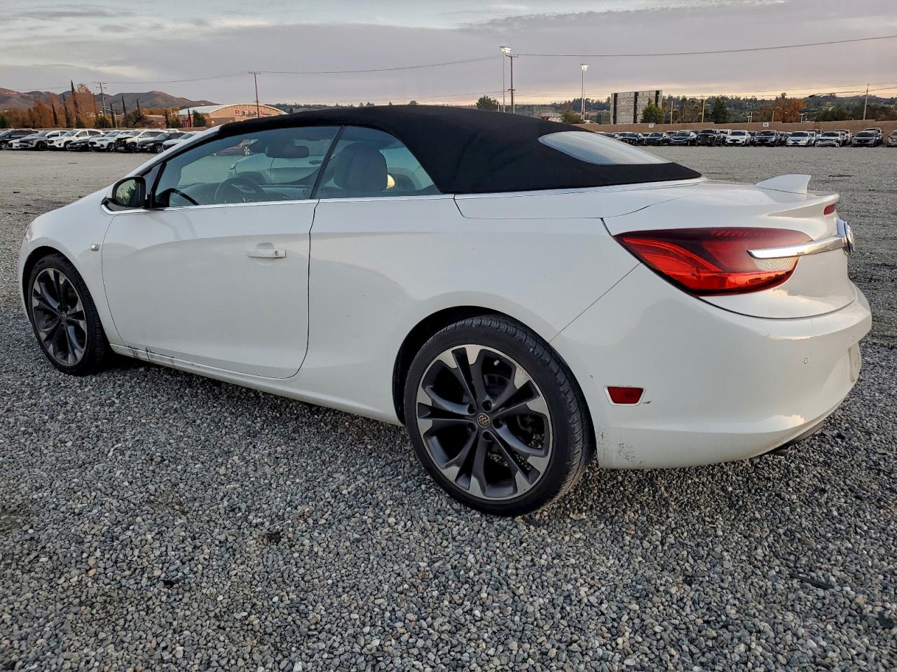 BUICK CASCADA PREMIUM