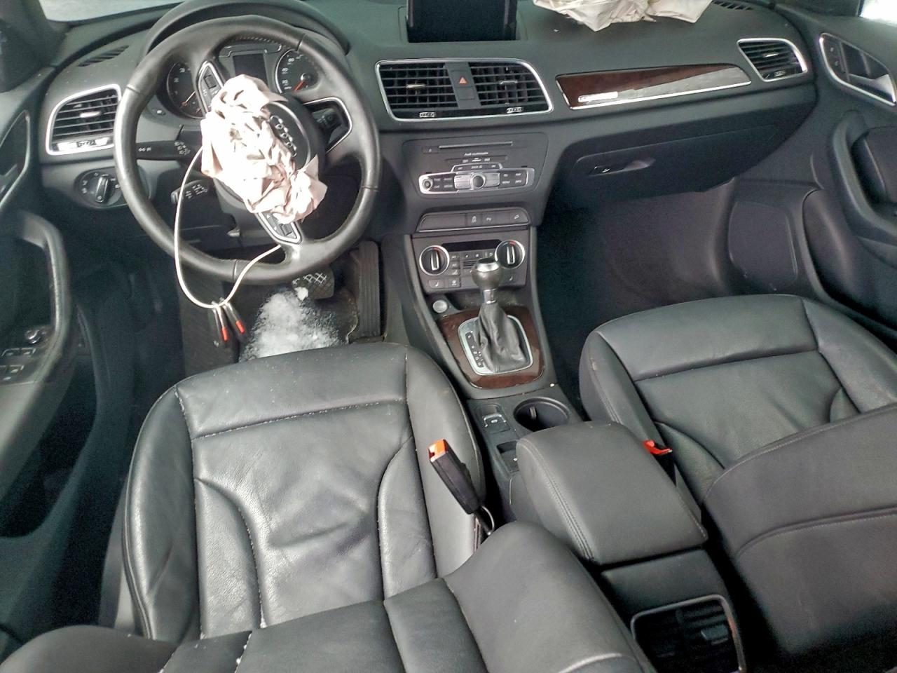 AUDI Q3 PREMIUM PLUS