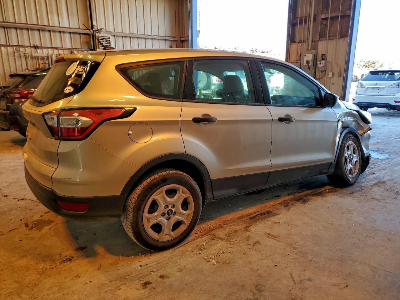 Lot #3305663725 2017 FORD ESCAPE S