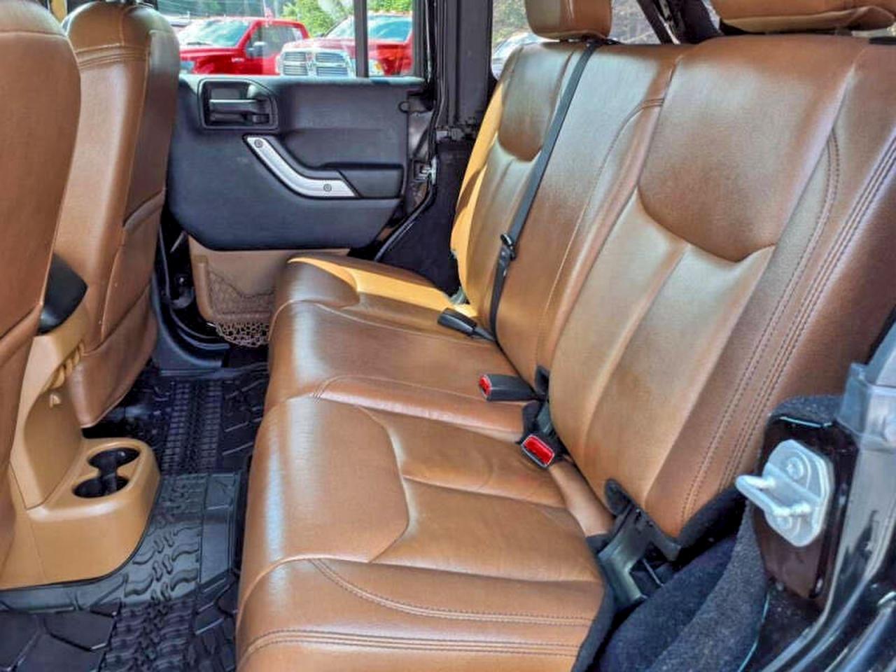 JEEP WRANGLER SAHARA