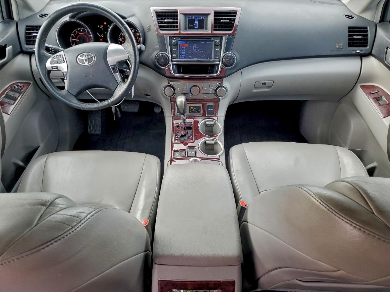 TOYOTA HIGHLANDER BASE