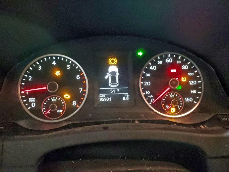 2011 VOLKSWAGEN TIGUAN S #3302708080