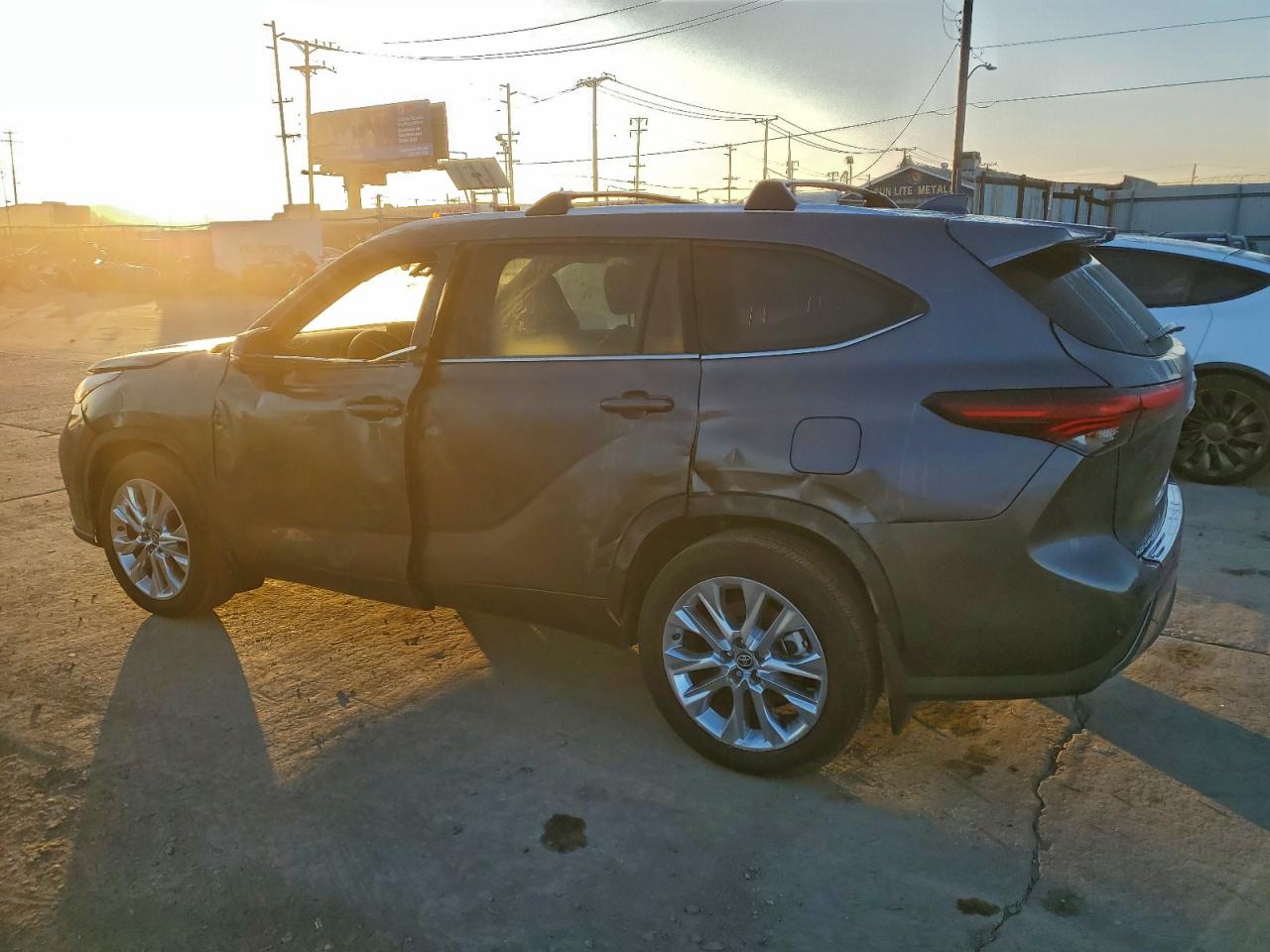 Lot #3312254772 2024 TOYOTA HIGHLANDER