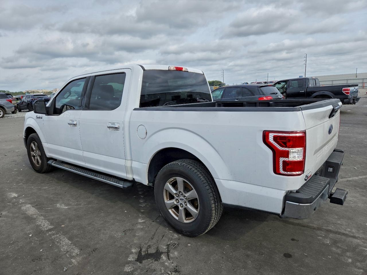 FORD F-150 SUPERCREW