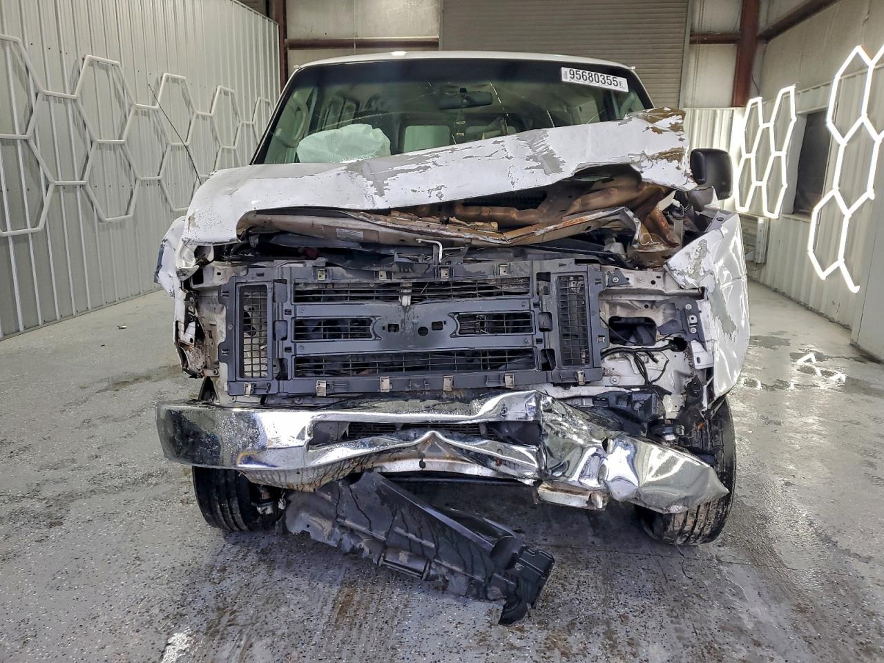 FORD ECONOLINE E350 SUPER DUTY WAGON