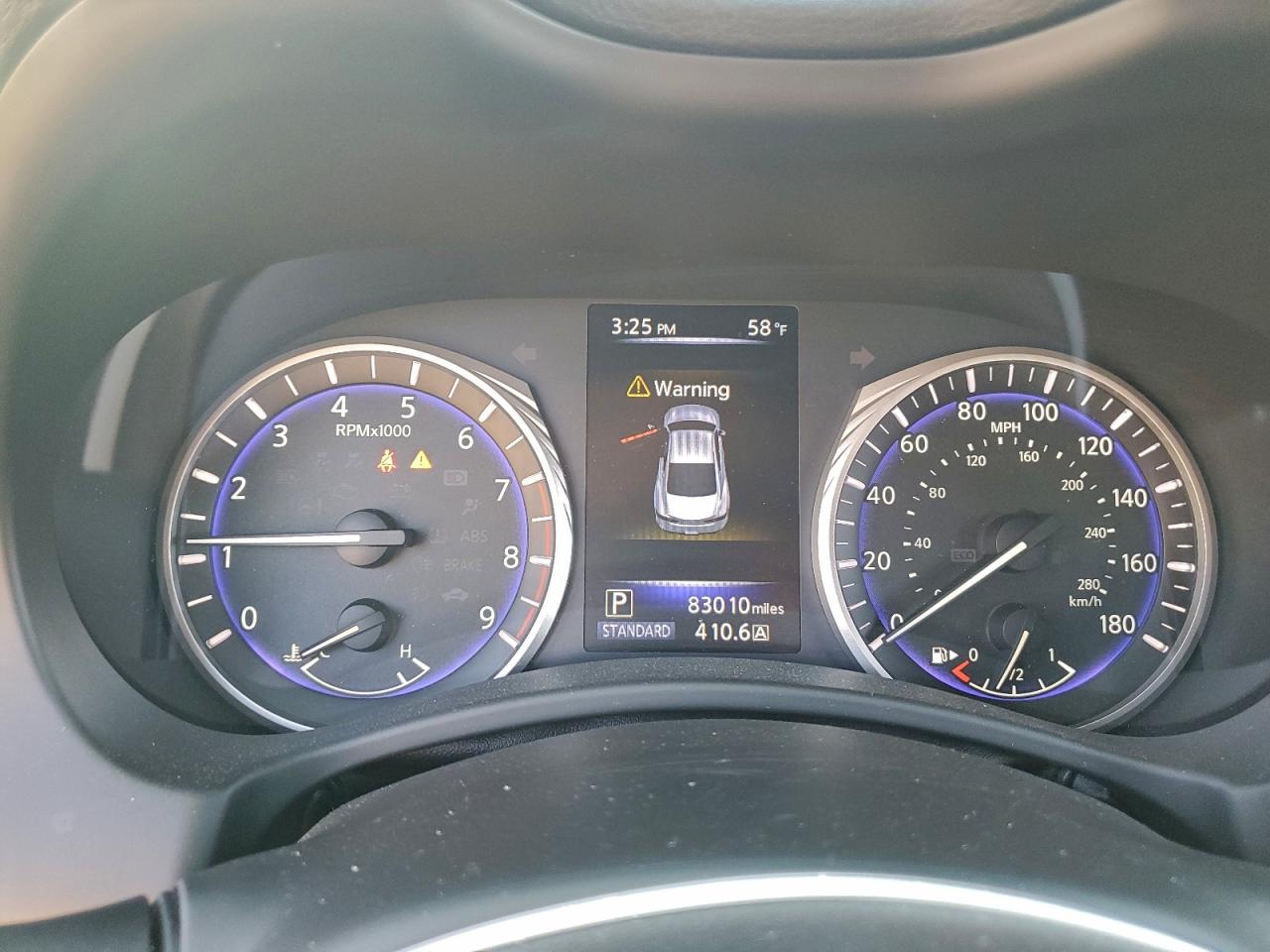 INFINITI Q60 LUXE 300