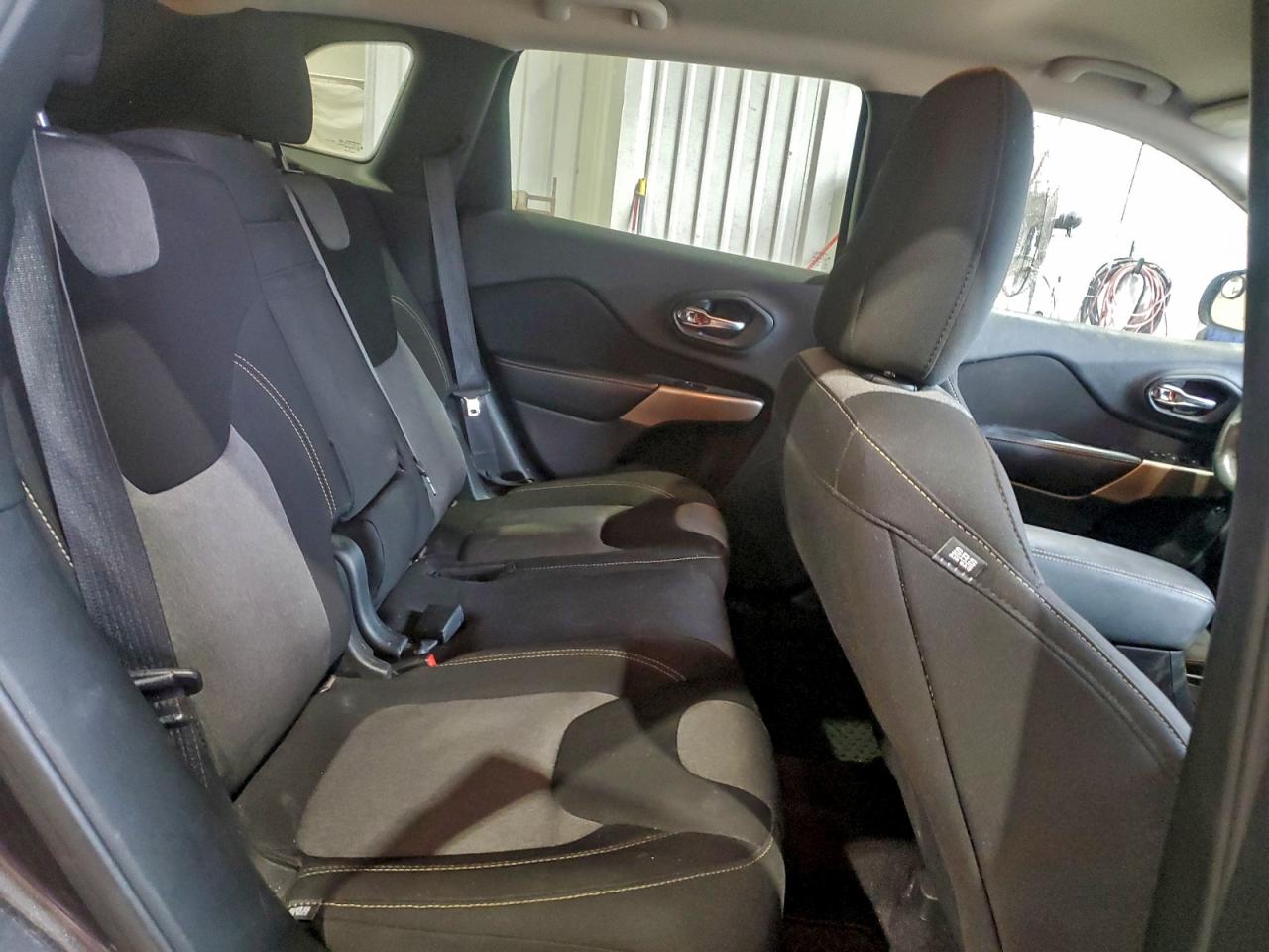 JEEP GRAND CHEROKEE SPORT