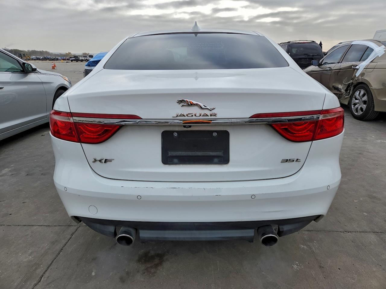 Lot #3315875096 2016 JAGUAR XF PRESTIG