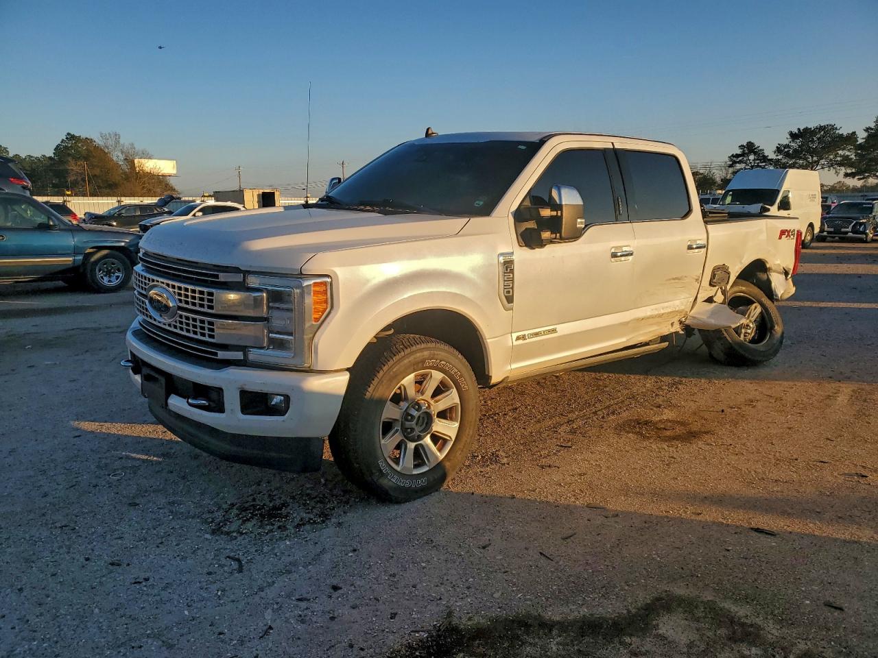FORD F-250 SUPER DUTY