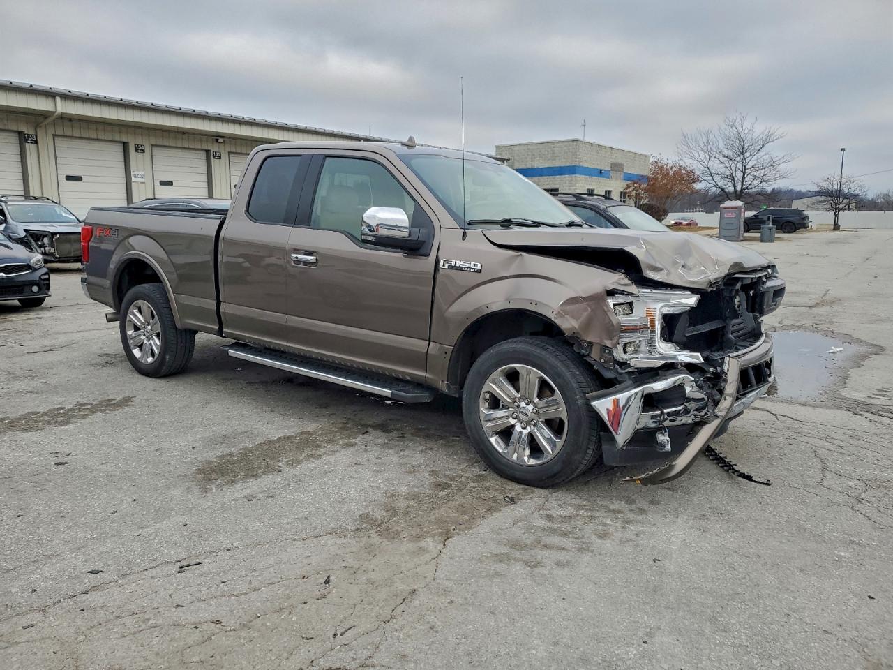 FORD F-150 SUPER CAB