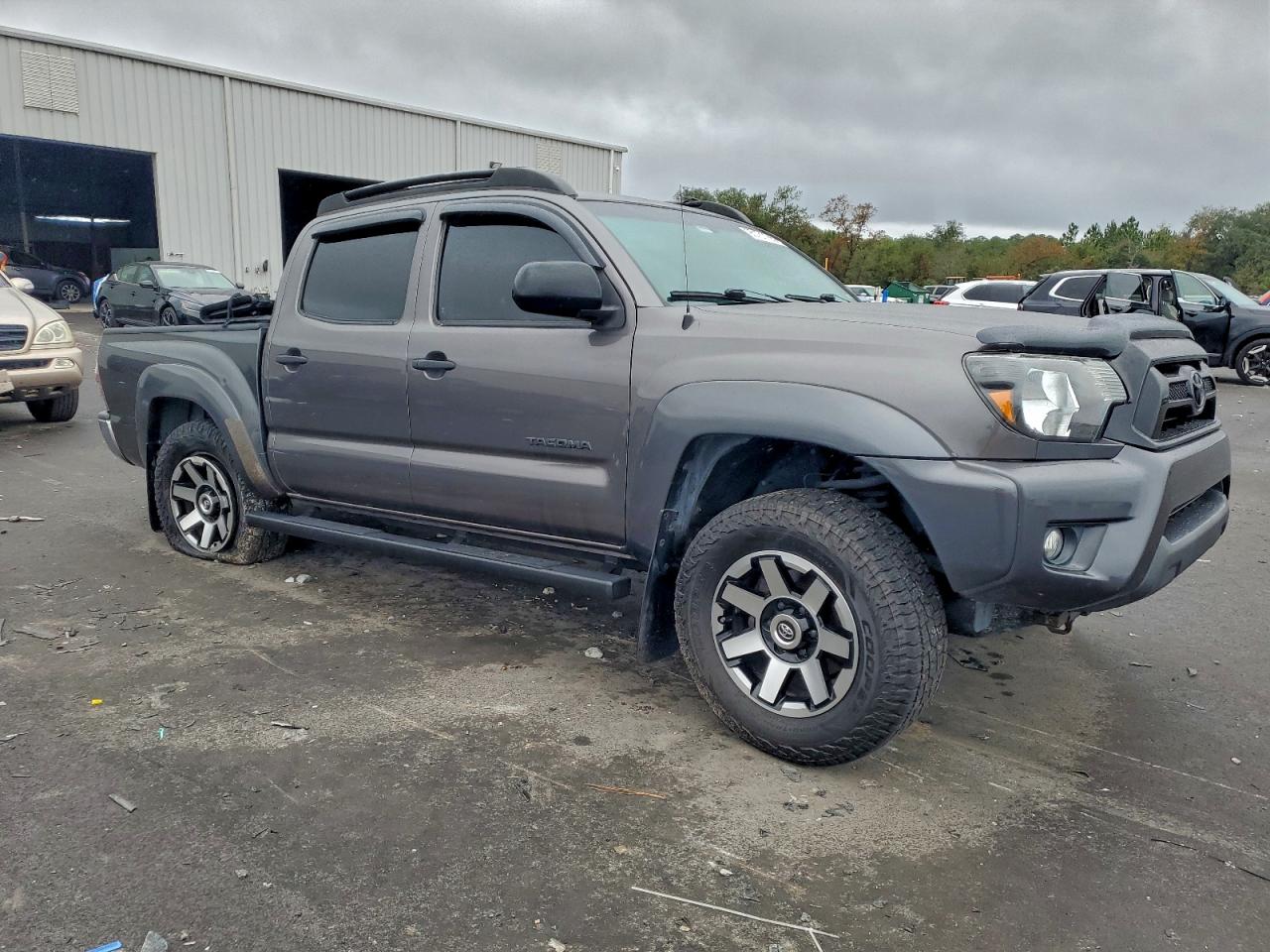 TOYOTA TACOMA DOUBLE CAB PRERUNNER