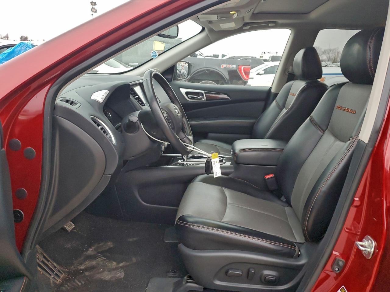 NISSAN PATHFINDER SL