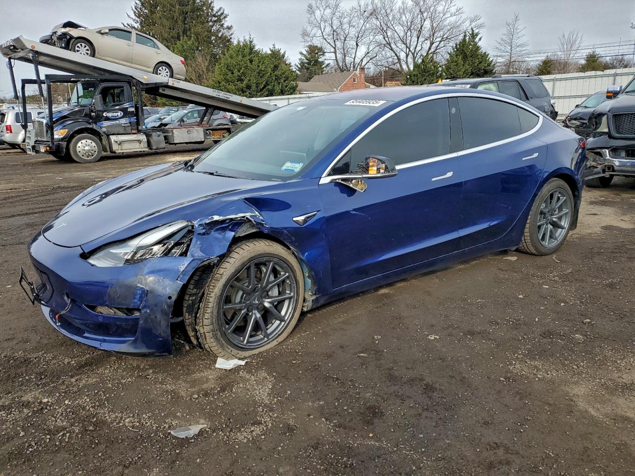 Lot #3310379963 2018 TESLA MODEL 3