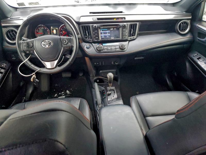 2018 TOYOTA RAV4 SE #3318872010