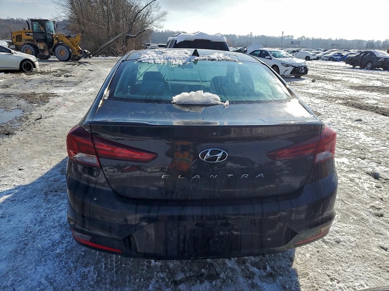 HYUNDAI ELANTRA SEL