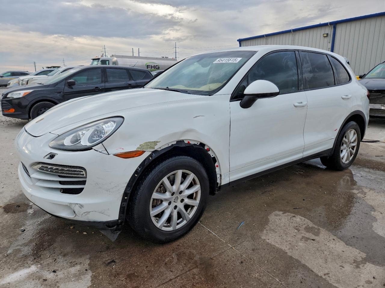 PORSCHE CAYENNE