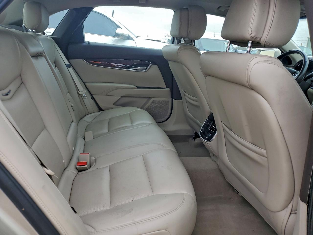 CADILLAC XTS LUXURY COLLECTION