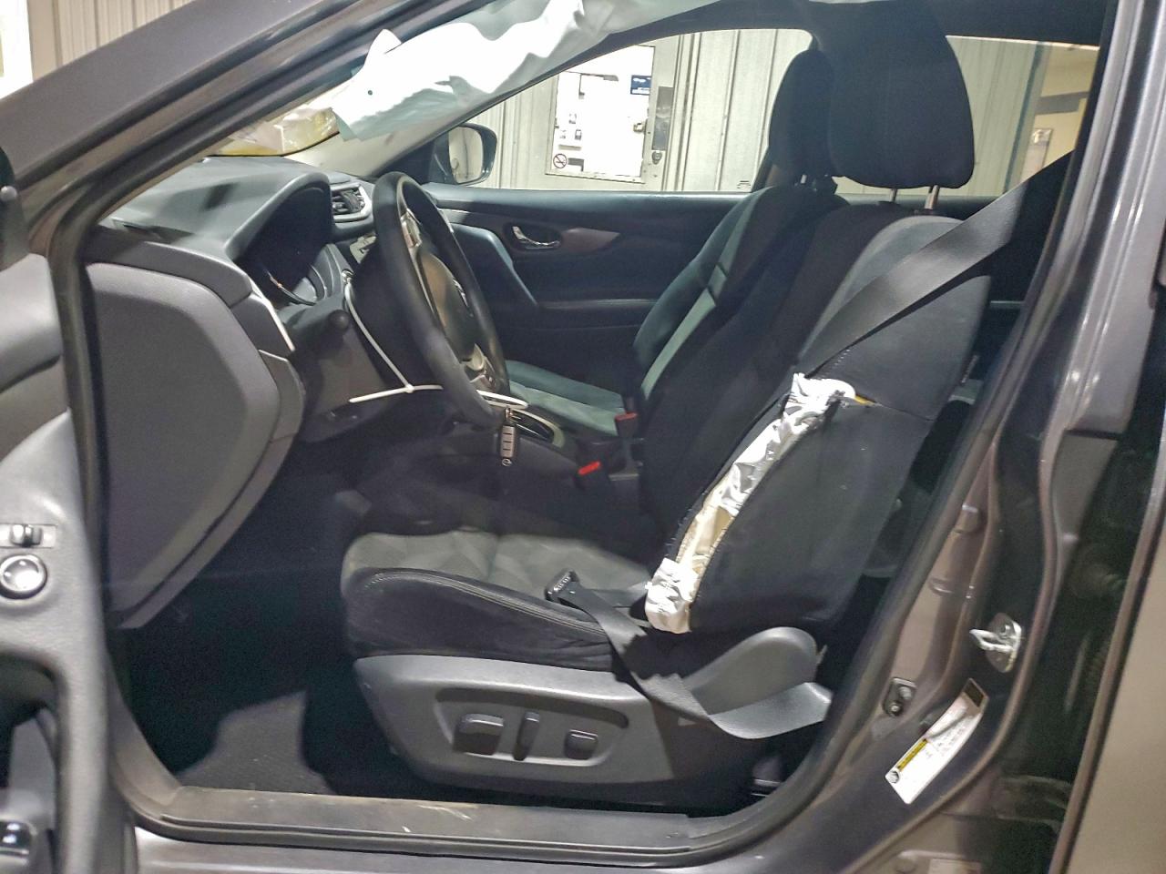 Lot #3311696261 2015 NISSAN ROGUE S