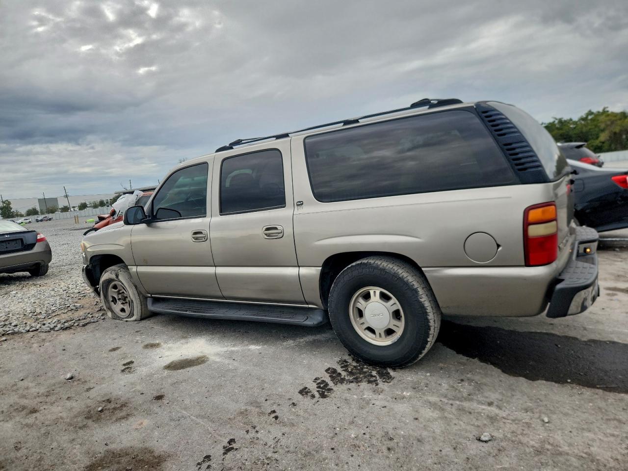 Lot #3302879963 2001 GMC YUKON XL K