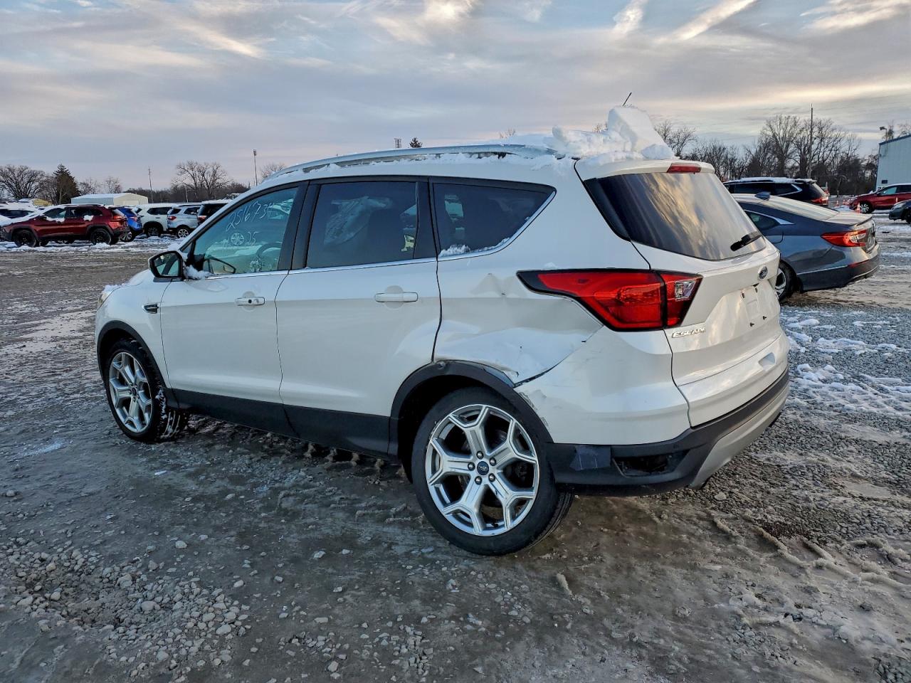 FORD ESCAPE TITANIUM