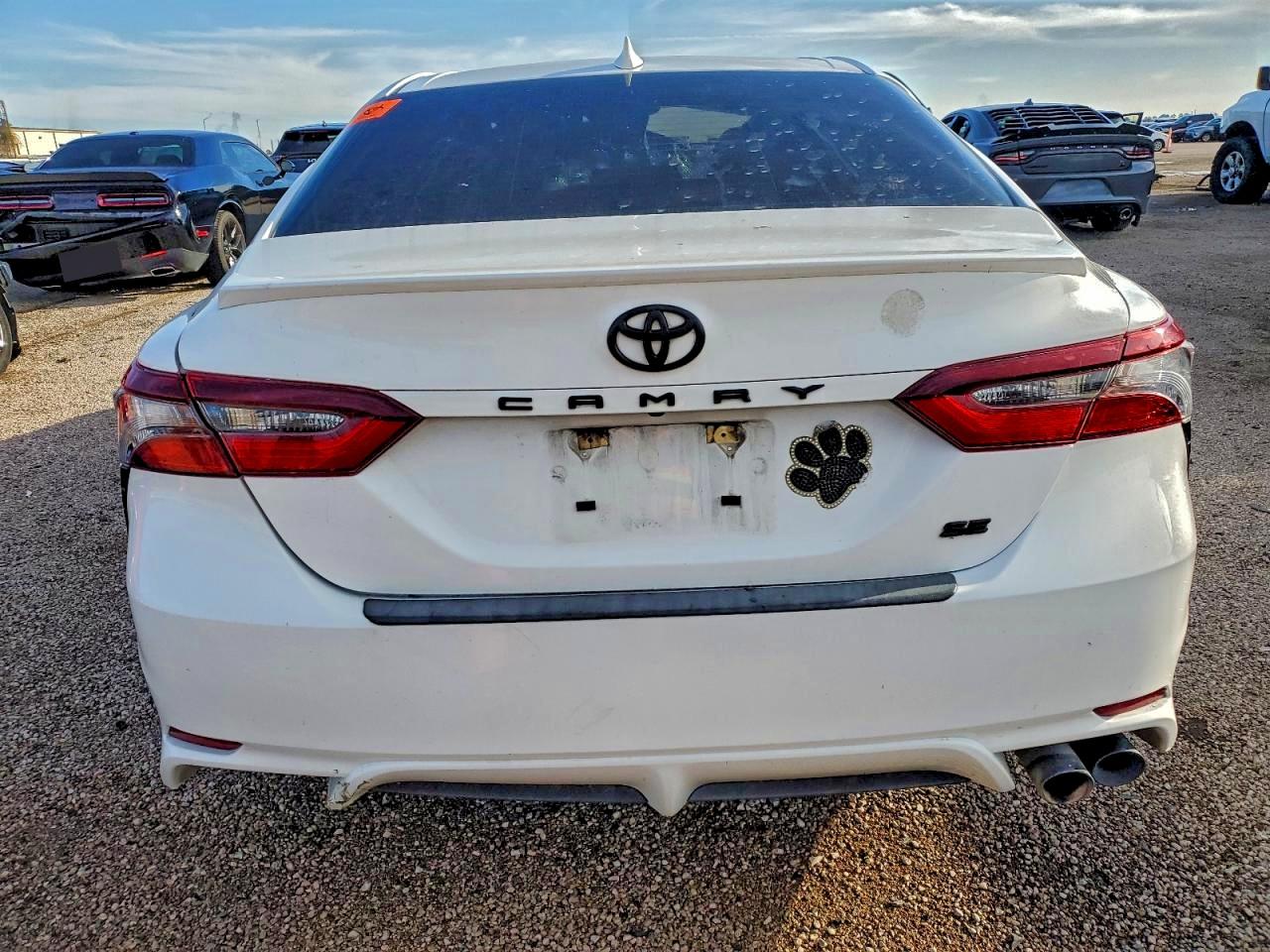 TOYOTA CAMRY SE NIGHT SHADE