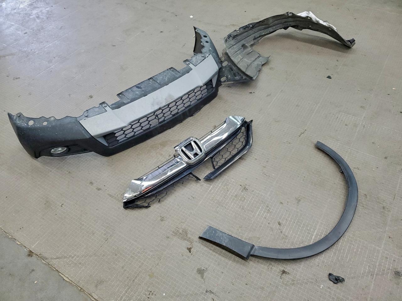 Lot #3317904919 2017 HONDA CR-V EX