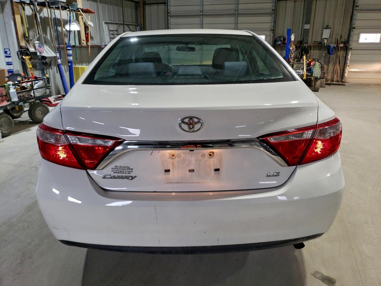 TOYOTA CAMRY LE