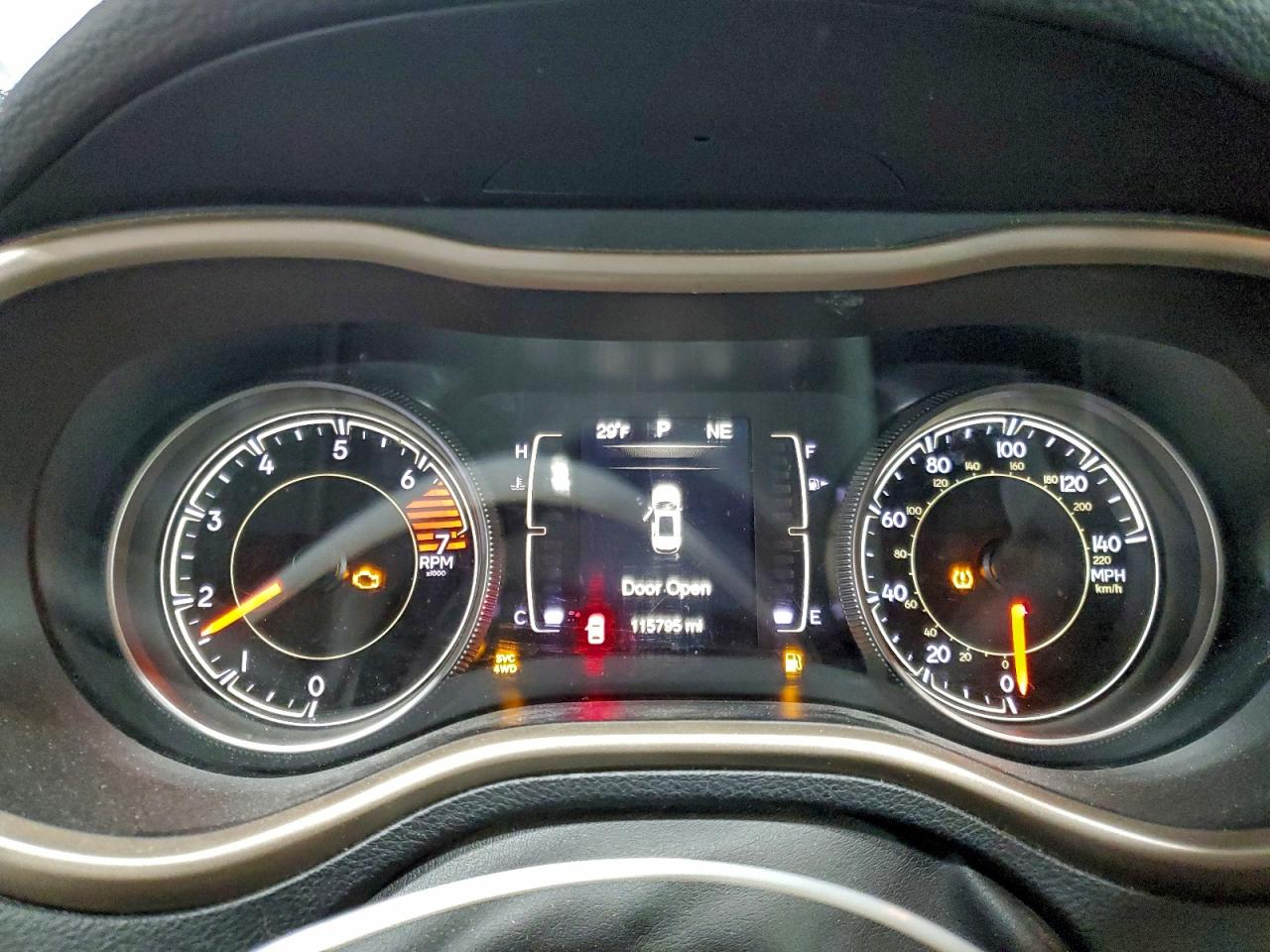 JEEP GRAND CHEROKEE LATITUDE